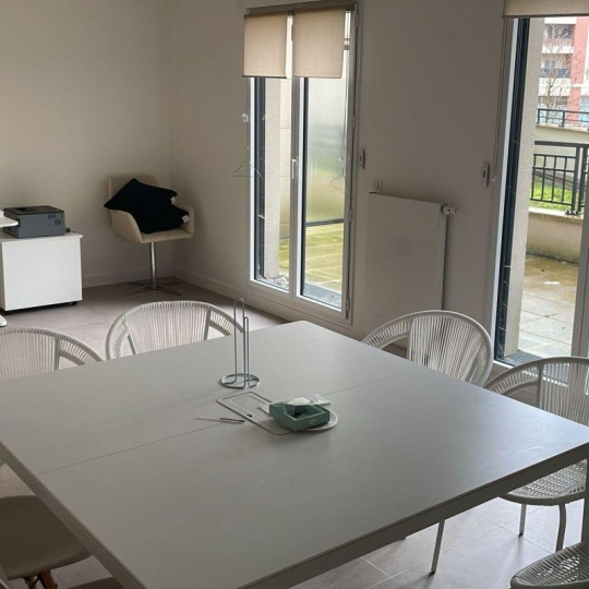  PASSION IMMO : Office | SURESNES (92150) | 76 m2 | 1 965 € 