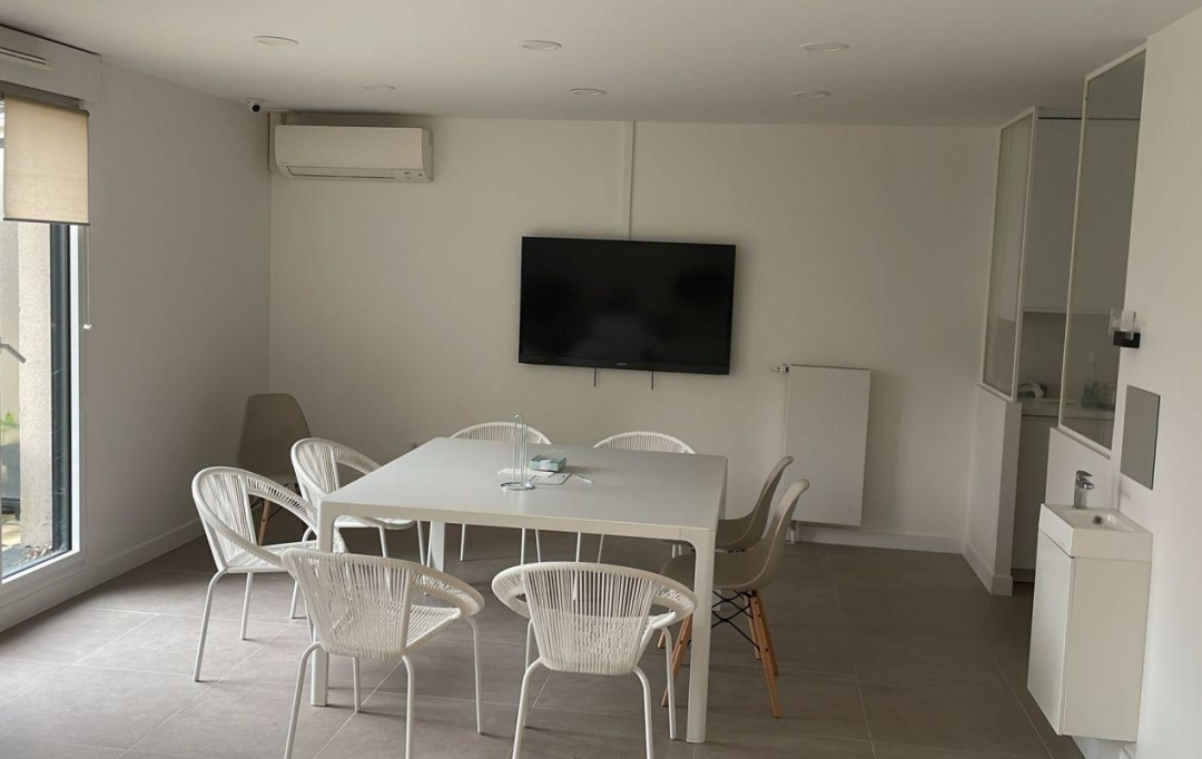 PASSION IMMO : Office | SURESNES (92150) | 76 m2 | 1 965 € 