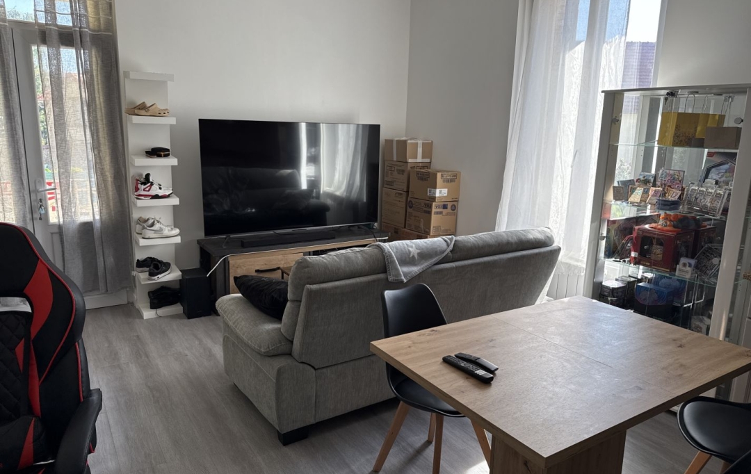 PASSION IMMO : Appartement | LE HEAULME (95640) | 40 m2 | 620 € 