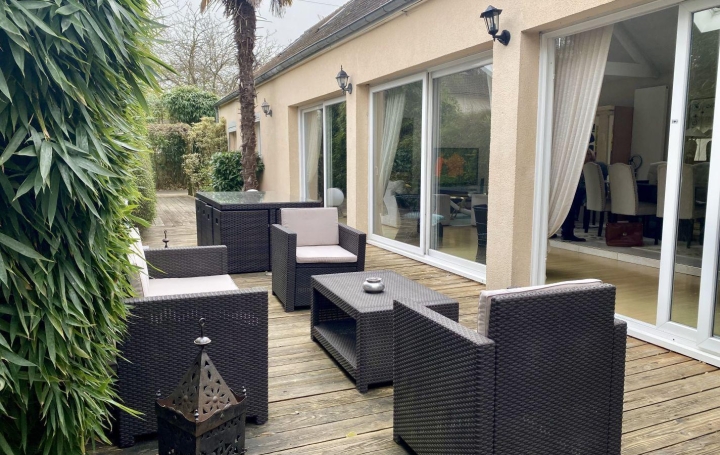 Maison OSNY 181 m2 619 500 € Maison OSNY 181 m2 619 500 €
